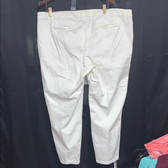 Jcp 20w capris ✨ - Picture 4 of 6